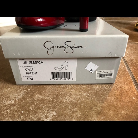 Red Shoes - Picture 2 of 3